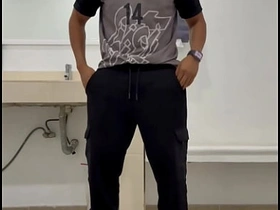 游泳课前撸管实录 korean teen boy gay porn