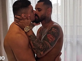 肌肉棒子的巨屌 only chinese gay porn