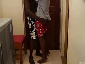 黑人嫩屌托尼和杰克无套交配 taiwan gay solo porn