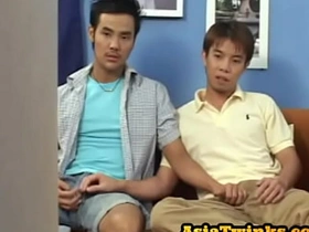 日本嫩鸭吹箫后无套后入式 hot gay arab porn