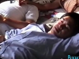 亚洲嫩男无套狂干 asian gay male sex videos