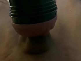 亚洲飞机杯爽玩 japan big dick gay porn