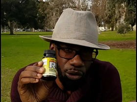 苗条亚女吞下黑人巨根 singapore hunk gay porn