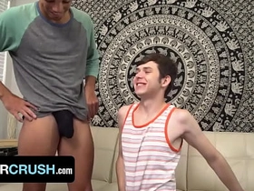 饥渴的焦糖肤色猛男Amone Bane内射无聊的继弟Dakota Lovell - BrotherCrush gay asian dad sex videos