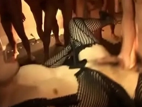 亚洲同志俱乐部多人混战 gay asian wrestling porn