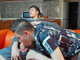 18岁嫩男黏稠精液喷射快感 pinoy gay porn film