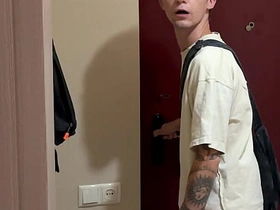 第52集上 继兄来访，让他尝尝我的大屌 gay chinese porn cream