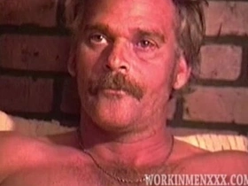 熟男韦恩打飞机 gay korean porn video