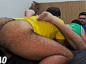 刚踢完球就带着球鞋直接开干！完整版请移步我的XVIDEOS RED hardcore chinese gay porn