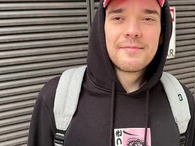 他自称直男...却在麦当劳撅起屁股 [4K] gay hot kiss porn