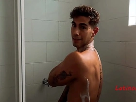 从流浪汉到床伴：史上最火热的租房协议！ chinese gay throat fuck porn