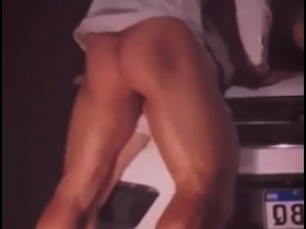 在邻居家门外野战巡航 asian gay mature sex videos