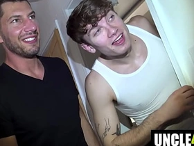 干完我们赶紧滚 Jordan Starr, Caden Dior, Blake Rivers, Lance Woods gay chinese couch porn