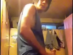 亚裔打飞机 gay korean porn rough