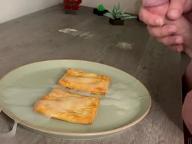 奶牛公牛自产六发浓精浇灌早餐 freeze japan gay porn