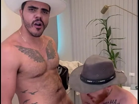 Carmona和Marcelo在激烈互搞中干翻农场男孩 ren japan gay porn