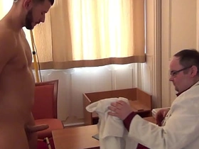 禁忌幻想视频：杰弗里神父2 korean cute gay porn