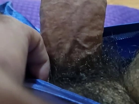 毛茸茸的骚货打飞机。跟我一起来！ asian gay sex videos hd