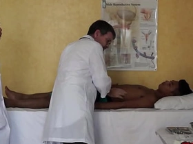 亚裔病患被三明治肛舔同时遭医生轮番中出 asian gay 18 sex videos