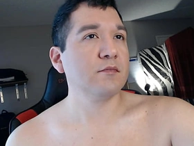 37岁可爱肉感男孩秀曲线 大腿美臀嫩肤片段 第三位成员 20250323免费促销3/3 singapore chinese gay porn