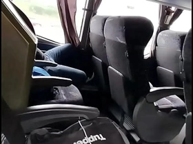 公交上发骚被偷拍 众人围观录像 porn gay massage japan