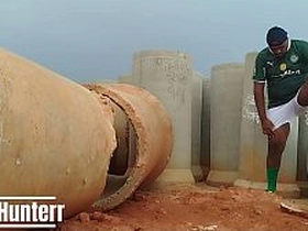 打完球浑身汗臭跑去工地打了一炮 gay chinese vers porn