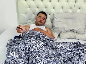 继父晨勃错把继子当老婆 猛操屁眼射满精液 chinese gay rough porn