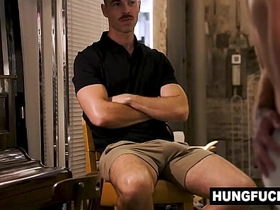 两个火辣伪娘被变态老板狠操 最后跪着张嘴吐舌让我射满他们脸和舌头 gay sex videos asian hot