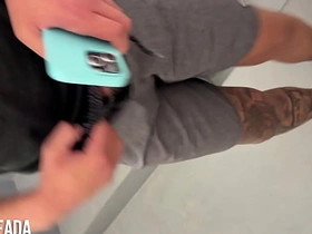 在健身房回来的路上在楼梯间给朋友口交 only fans asian gay porn