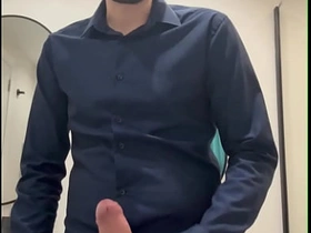 性感老爹对着镜子手淫 gay porn asian humiliation