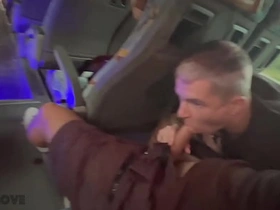 公交车上陌生人的口活和酒店里的爆浆 asian romance gay sex videos