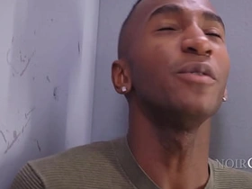 电梯坏了 那就互相骑吧！ chinese gay boy porn move