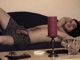 Vinnie给直男口交撸管 sexy gay hot porn