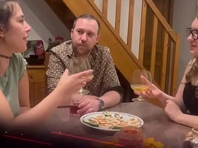 法国女装大佬调教记：双女王虐哭贱奴 asian milking gay porn