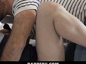 Teddy承认他爱闻Tanner的内裤 - 老爸变态 asian gay poppers porn