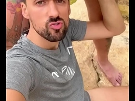 户外互嗦大屌的性感老爹们 japanese gay porn hiroto