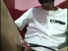 亚洲男孩吞下大精量 gay chinese sub porn