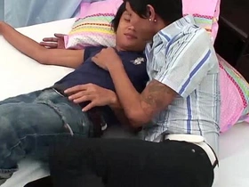 亚裔高尔夫与Poi撒尿无套 video gay asian porn