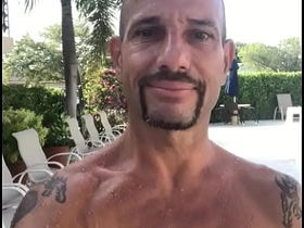 泳池边 hot gay porn hd