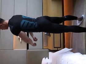 亚洲肌肉猛男脱光光 hot gay stepdad porn