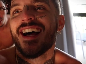 摄影师和BLEWVY疯狂激烈性交 两个变态啥都玩直到射爆！完整版32分钟在RED hot stepbro gay porn