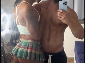 穿迷你裙的骚货被大鸡巴猛男干 hot pursuit gay porn