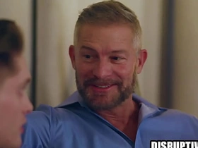 缺乏安全感的同志被年长情人操 gay sex videos real asian