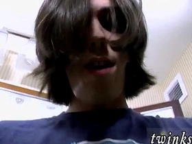 亚洲男同自慰3gp视频 他瞄准时更加粗暴 gay porn asian threesome