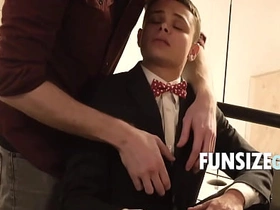 与嫩男友的情人节约会 gay chinese mens porn