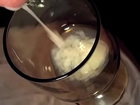 亚洲小鲜肉多次射精在杯子里 3 chinese japanese gay porn